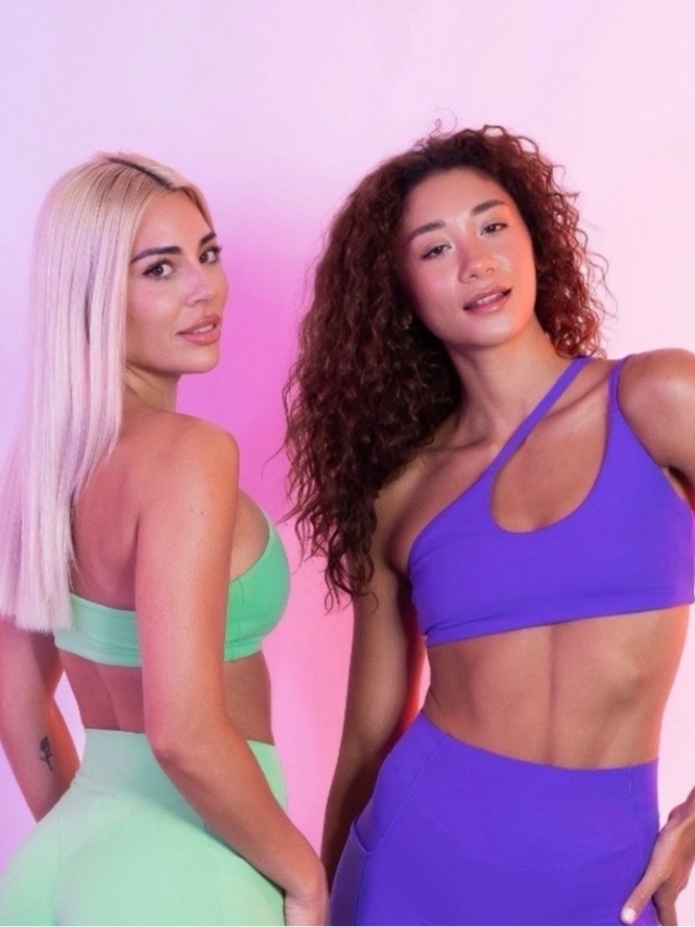Paragon Asymmetrical Bra in Moon Motel - size S